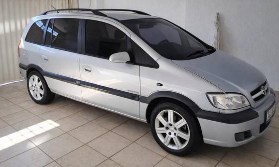 CHEVROLET ZAFIRA 2.0 MPFI ELEGANCE 8V FLEX 4P MANUAL